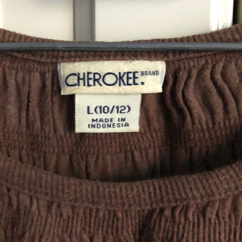 Cherokee Ruffled Tee - Picture 2 of 4